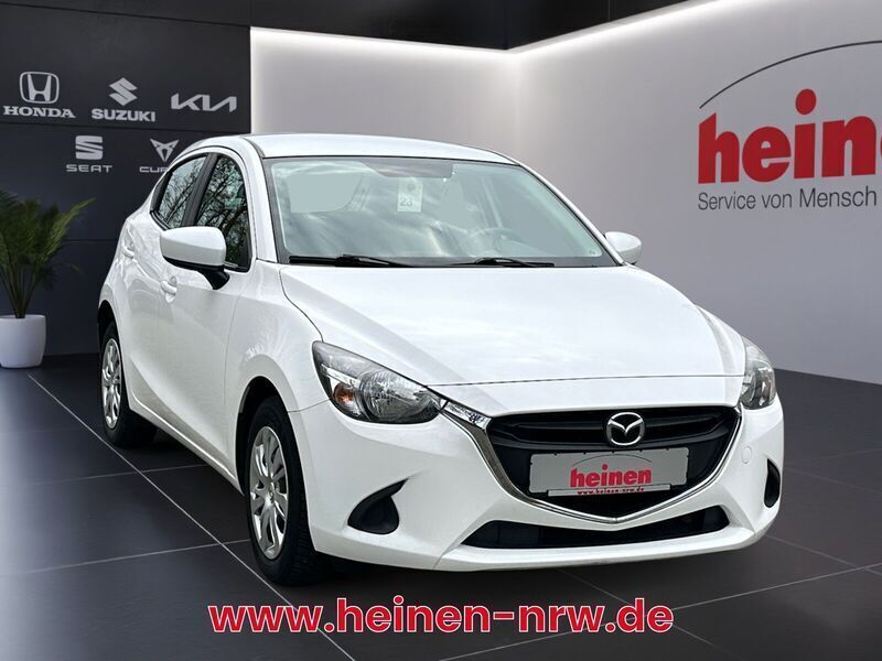 Gebraucht Mazda 2 Center-Line 75 PS (55 kW) 2016 Weiß Limousine