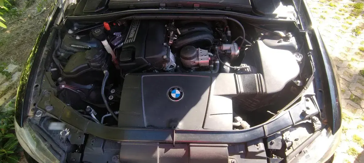Gebraucht BMW 318 129 PS (94 kW) 2007 Schwarz Limousine