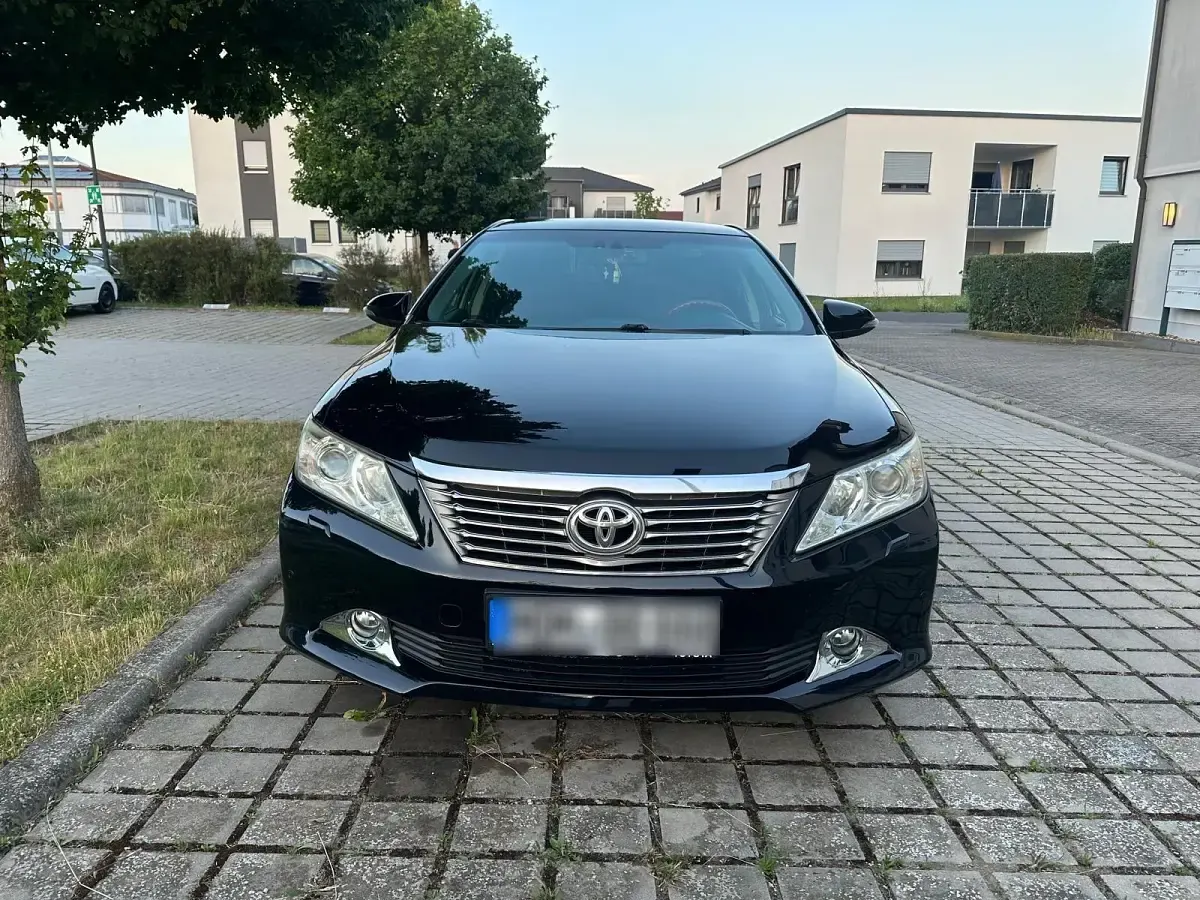 Gebraucht Toyota Camry 178 PS (130 kW) 2013 Schwarz Limousine