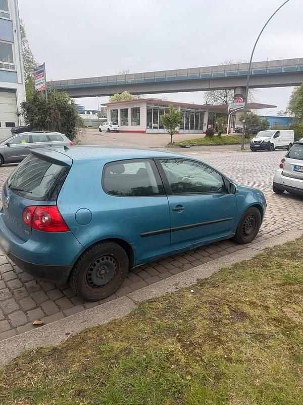 Second-hand VW Golf 75 CP (55 kW) 2006 Albastru Coupe