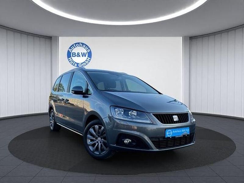 Grau Gebraucht 2015 Seat Alhambra Van / Kleinbus | 12.999 € (Superpreis) - Bild 1/4
