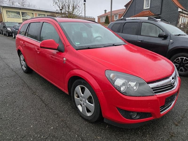 Gebraucht Opel Astra Edition 150 PS (110 kW) 2010 Rot Kombi