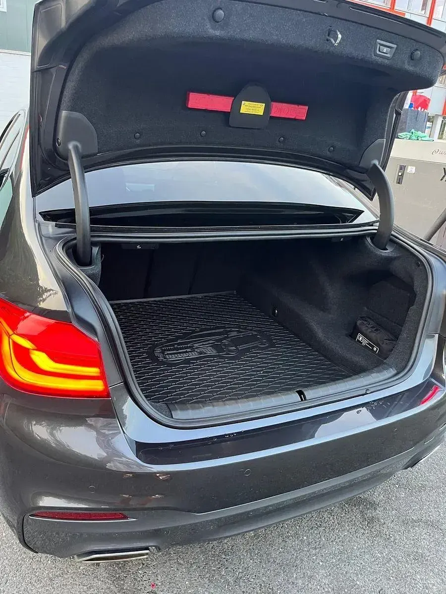 Gebraucht BMW 530 Sport Line 252 PS (185 kW) 2018 Grau Limousine