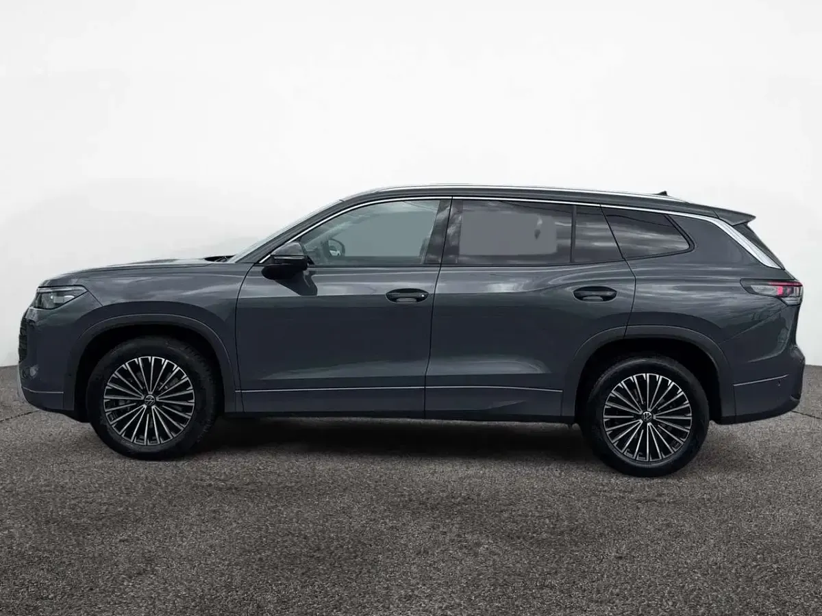 Gebraucht VW Tayron Life 150 PS (110 kW) 2025 Delfingrau SUV