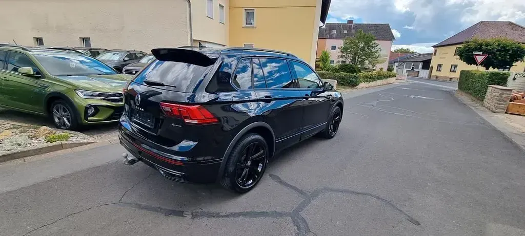 Gebraucht VW Tiguan Style 190 PS (139 kW) 2023 Schwarz SUV