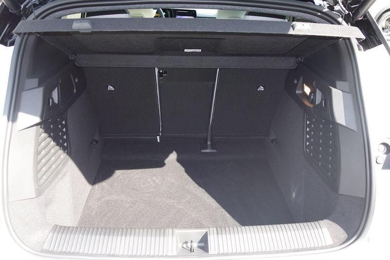 Gebraucht Renault Scenic E-Tech Iconic 160 kW (218 PS) 2024 Weiß SUV