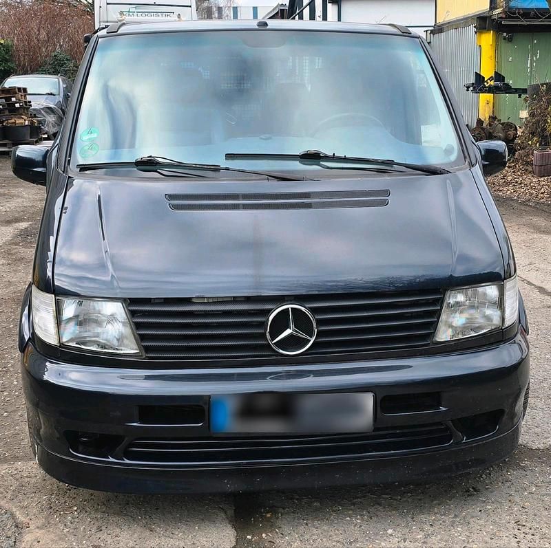 Gebraucht Mercedes V280 173 PS (127 kW) 1999 Blau Van / Kleinbus