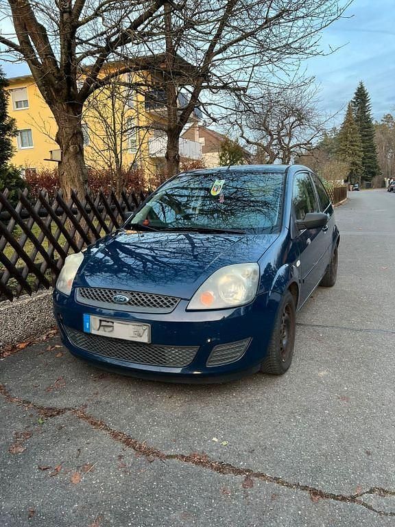 Blau Gebraucht 2008 Ford Fiesta Style Limousine | 999 € (Superpreis) - Bild 1/4