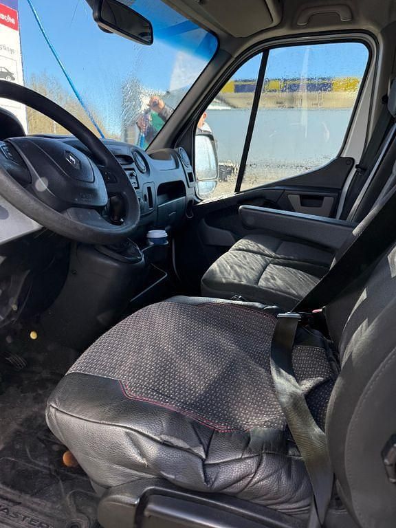 Gebraucht Renault Master 131 PS (96 kW) 2018 Weiß Van