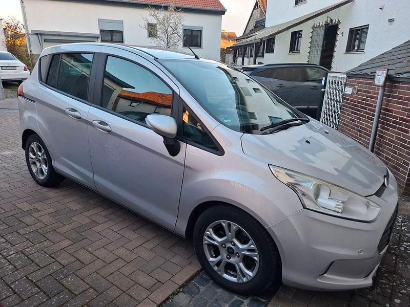 Gebraucht Ford B-MAX SYNC Edition 125 PS (91 kW) 2015 Silber Van / Kleinbus