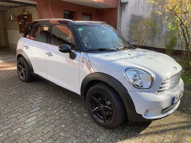 Weiß Gebraucht 2013 Mini Cooper Countryman SUV | 8.700 € (Superpreis) - Bild 1/4