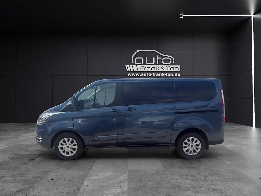 Gebraucht Ford Tourneo 131 PS (96 kW) 2020 Blau Van / Kleinbus