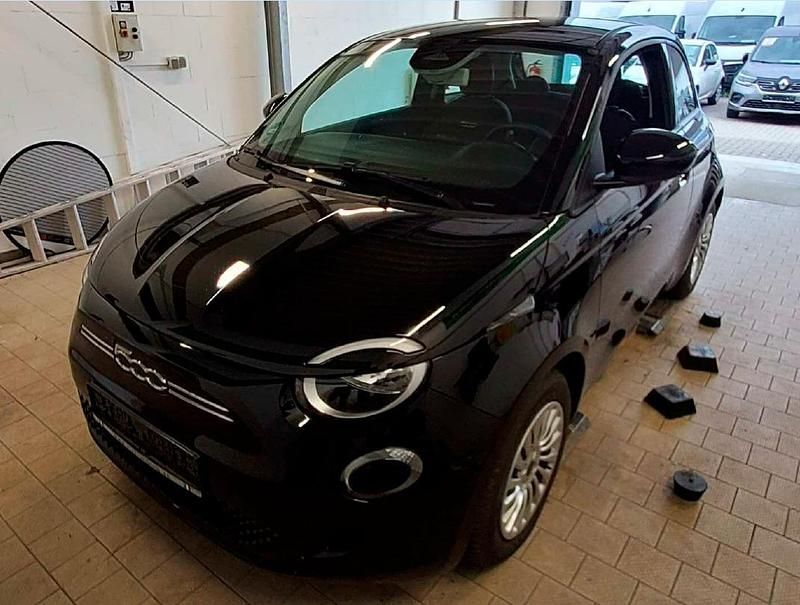 Schwarz Gebraucht 2021 Fiat 500e Action Kleinwagen | 12.990 € (Guter Preis) - Bild 1/3