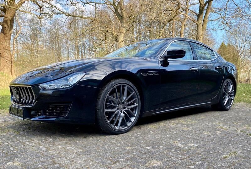 Schwarz Gebraucht 2018 Maserati Ghibli Coupé | 30.500 € (Superpreis) - Bild 1/4