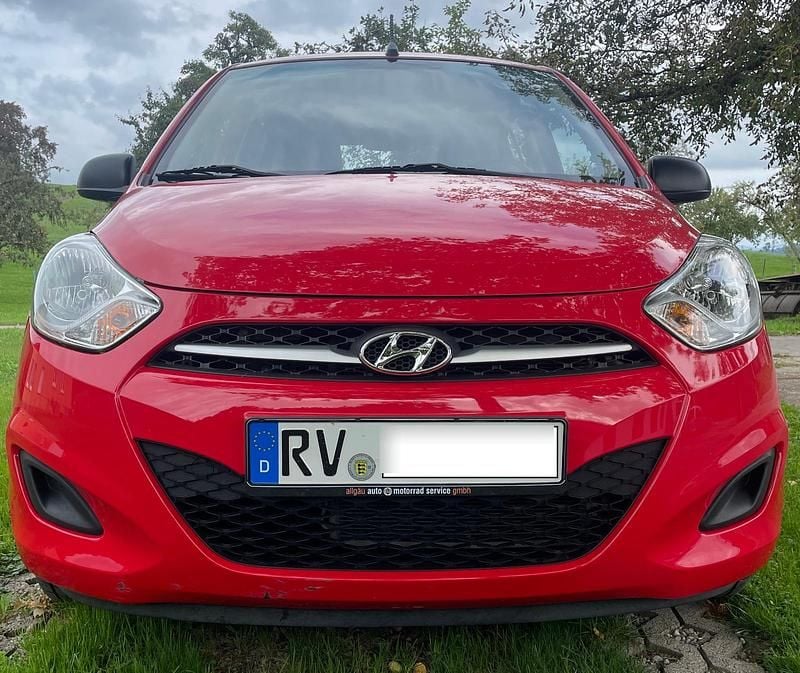 Rot Gebraucht 2011 Hyundai i10 Kleinwagen | 4.900 € (Teuer) - Bild 1/4