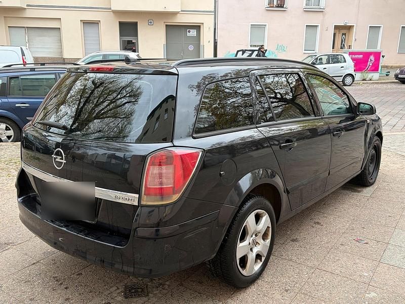 Gebraucht Opel Astra 120 PS (88 kW) 2007 Schwarz Kombi