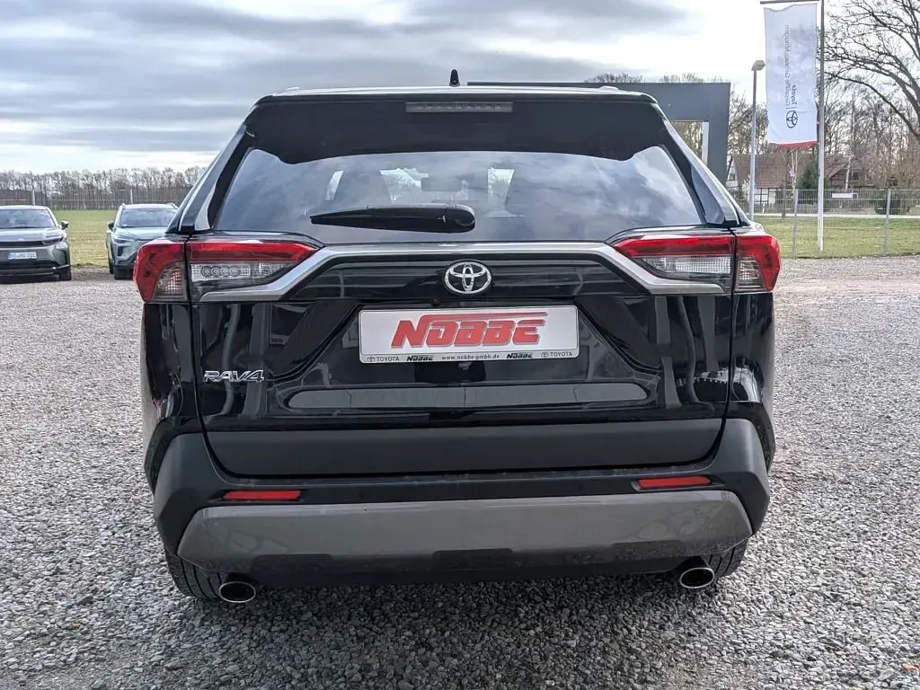 Gebraucht Toyota RAV4 Club 175 PS (128 kW) 2019 Tiefschwarz metallic SUV