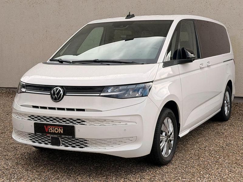 Usado VW Multivan Life 150 HP (110 kW) 2023 Branco Monovolume