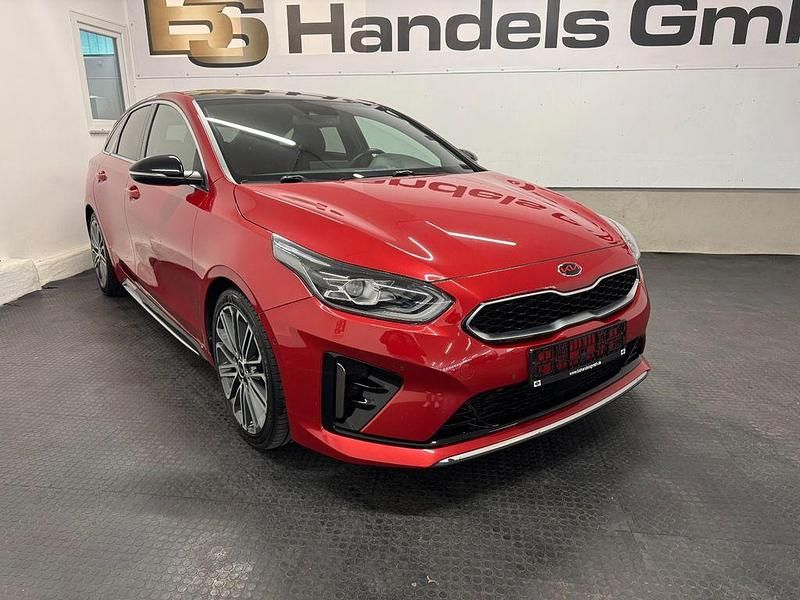 Rot Gebraucht 2019 Kia ProCeed GT GT-Line Kleinwagen | 18.450 € (Guter Preis) - Bild 1/4