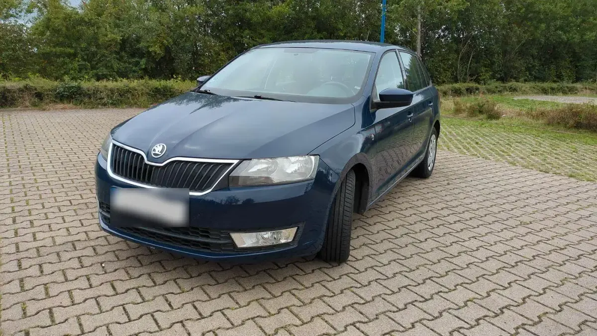 Gebraucht Skoda Rapid Ambition 85 PS (62 kW) 2013 Blau Kleinwagen