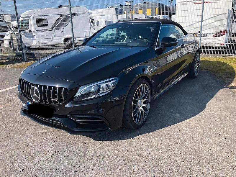 Schwarz Gebraucht 2020 Mercedes C63S AMG AMG Cabrio | 79.100 € (Teuer) - Bild 1/4