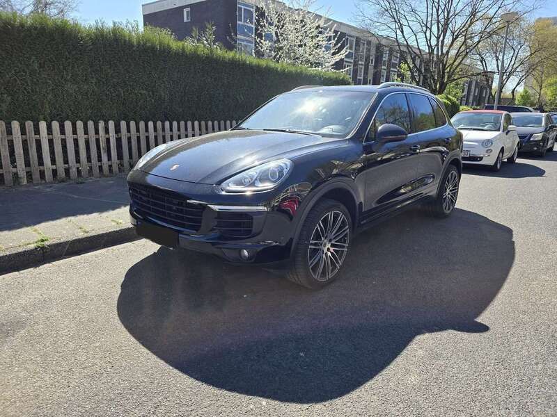 Schwarz Gebraucht 2014 Porsche Cayenne SUV | 30.500 € (Etwas zu teuer) - Bild 1/4