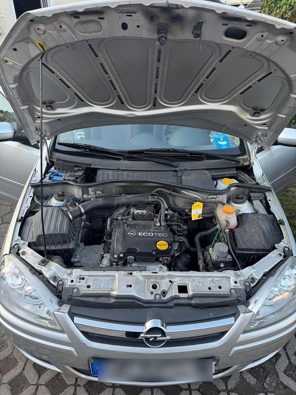 Gebraucht Opel Corsa 60 PS (44 kW) 2006 Silber Kleinwagen