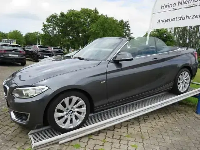 Gebraucht BMW 220 Luxury Line 184 PS (135 kW) 2016 Mineralgrau metallic Cabrio