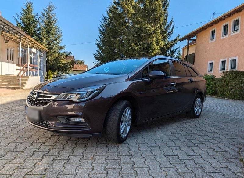 Gebraucht Opel Astra 136 PS (100 kW) 2016 Braun Kombi