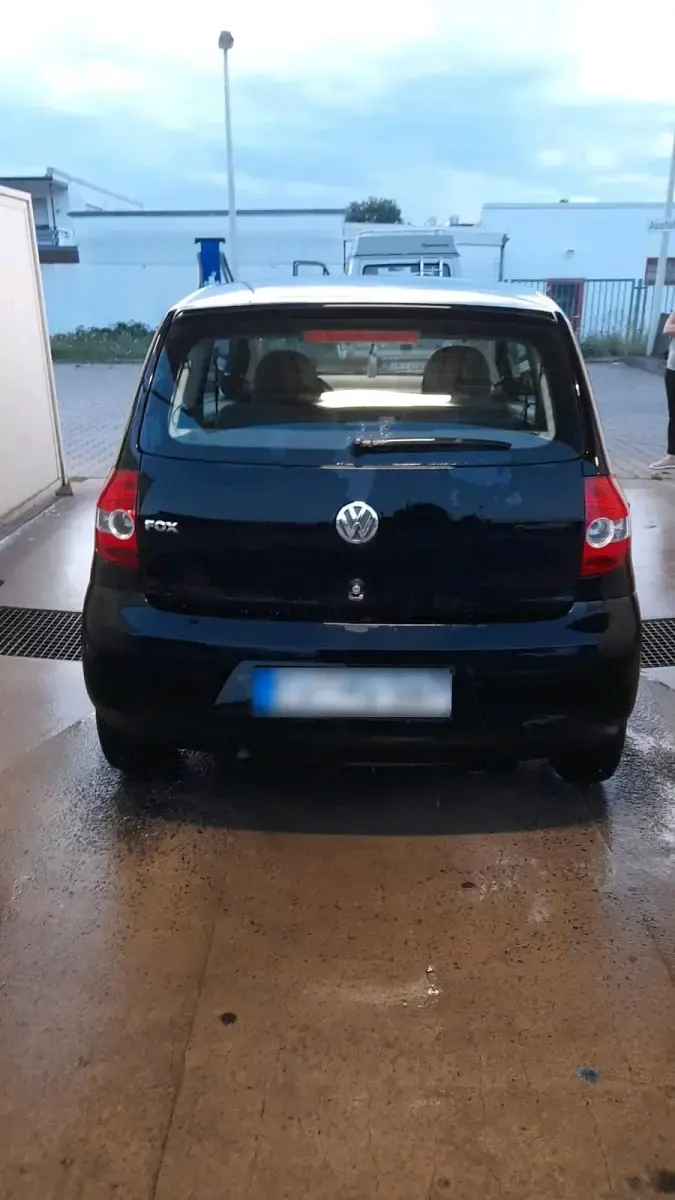 Używany VW Fox 54 KM (39 kW) 2005 Czarny Hatchback