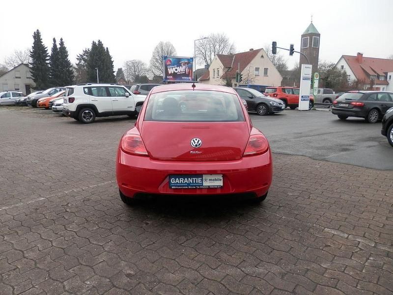 Gebraucht VW Beetle Basis 105 PS (77 kW) 2012 Tornadorot Kleinwagen