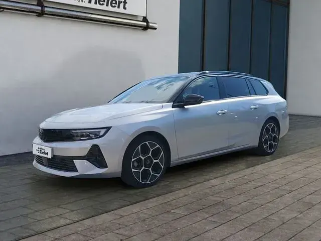 Gebraucht Opel Astra 136 PS (100 kW) 2025 Kombi