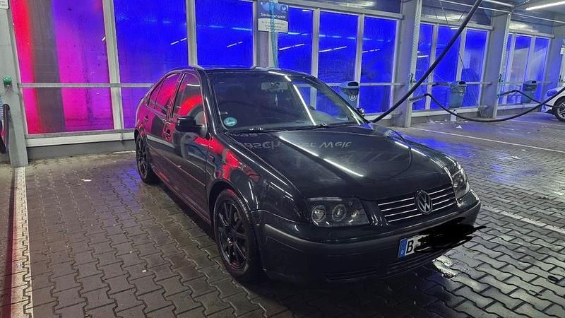 Gebraucht VW Bora Basis 116 PS (85 kW) 2003 Schwarz Limousine