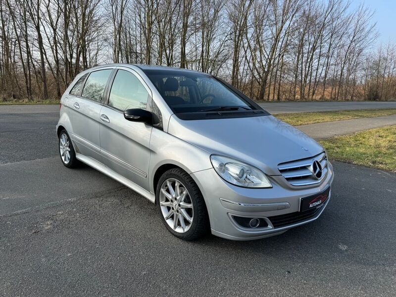 Gebraucht Mercedes B150 95 PS (69 kW) 2006 Silber Van / Kleinbus