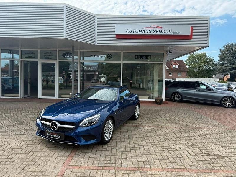 Blau Gebraucht 2018 Mercedes SLC200 Cabrio | 29.990 € (Fairer Preis) - Bild 1/4