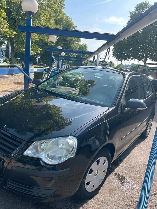 Schwarz Gebraucht 2009 VW Polo Trendline Limousine | 1.300 € (Superpreis) - Bild 1/4
