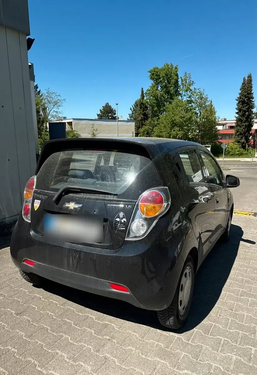 Second-hand Chevrolet Spark 68 CP (50 kW) 2012 Negru Hatchback