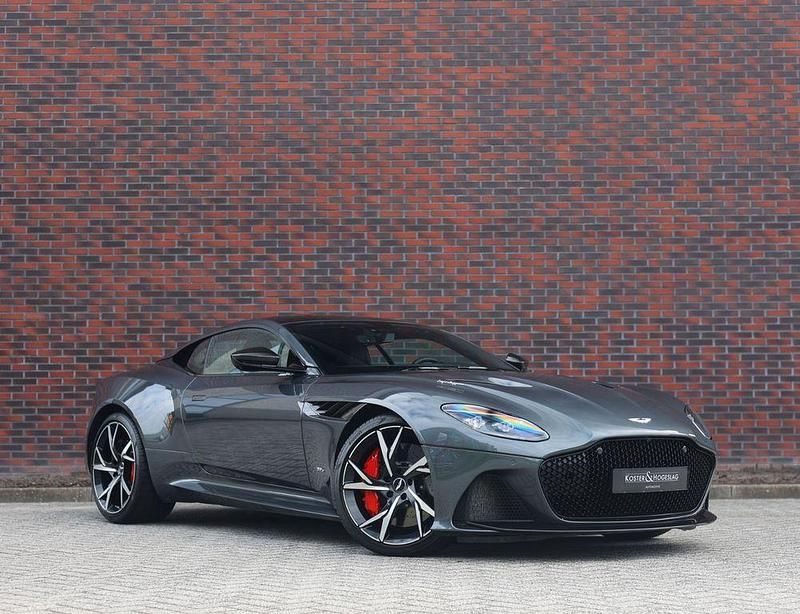 Gebraucht Aston Martin DBS 725 PS (533 kW) 2019 Grau