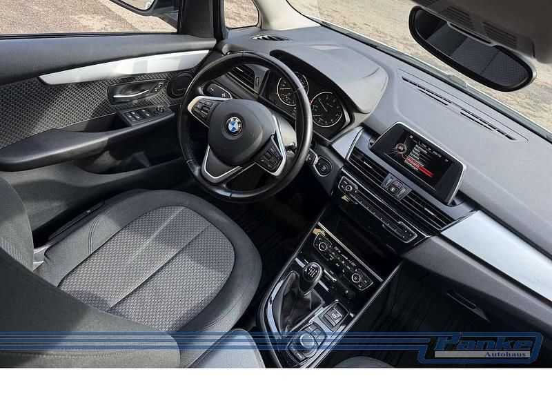 Gebraucht BMW 216 Advantage 116 PS (85 kW) 2016 Alpinweiss iii Van / Kleinbus