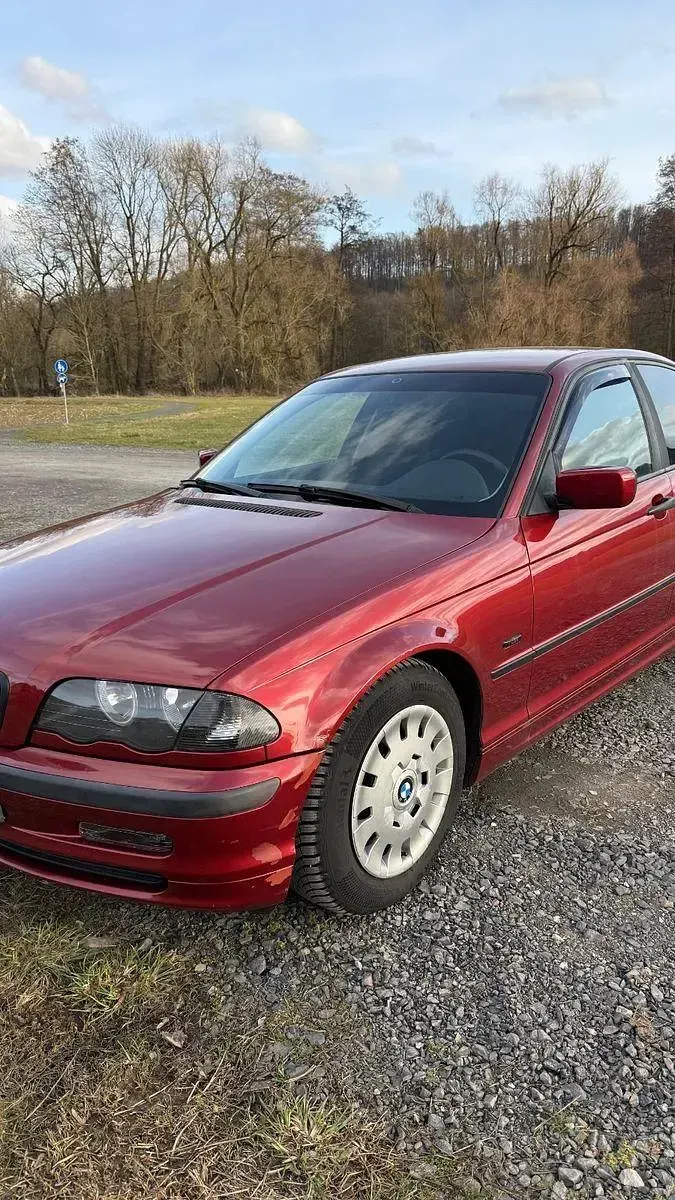 Gebraucht BMW 318 Performance 118 PS (86 kW) 1998 Rot Limousine