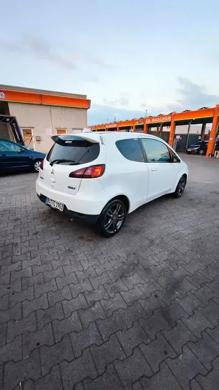 Gebraucht Mitsubishi Colt Intense 95 PS (69 kW) 2008 Weiß Kleinwagen