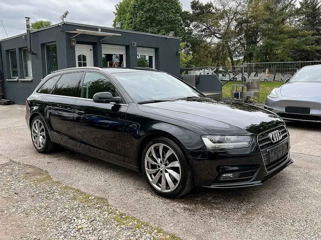 Gebraucht Audi A4 Ambition 177 PS (130 kW) 2012 Schwarz Kombi