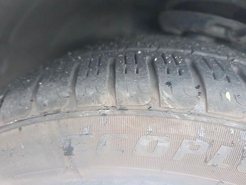 Gebraucht Mercedes E220 Edition 170 PS (125 kW) 2014 Schwarz Limousine