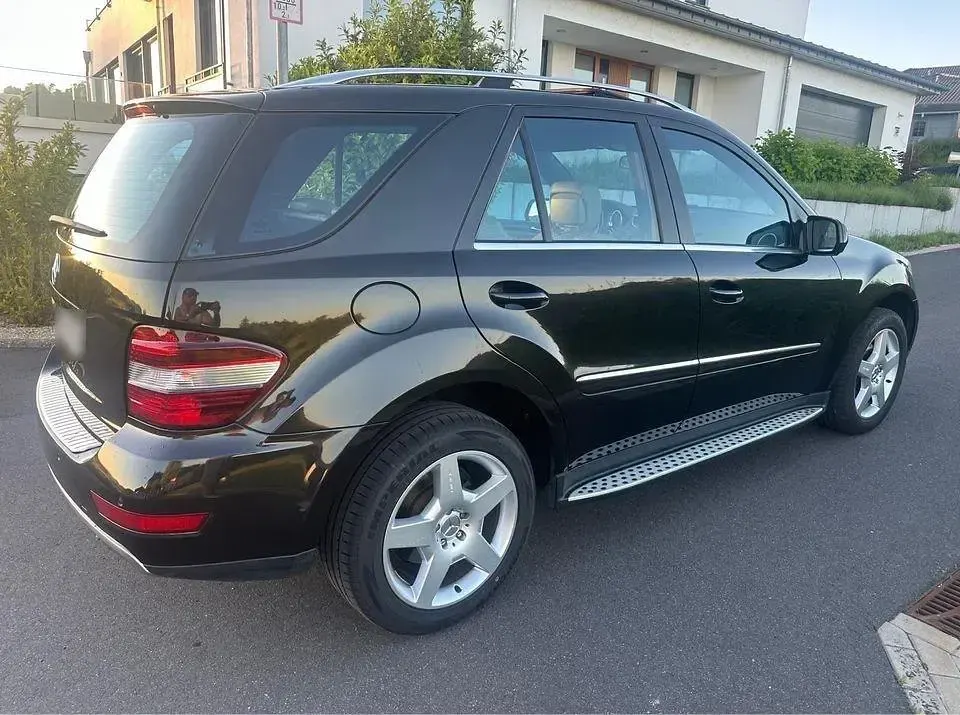Brugt Mercedes ML320 224 HK (164 kW) 2009 Sort SUV