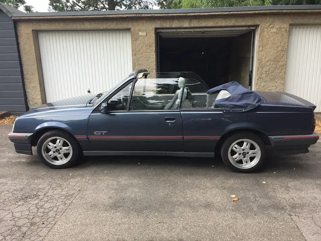 Gebraucht Opel Ascona 116 PS (85 kW) 1986 Blau Cabrio