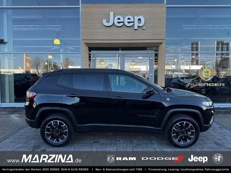 Gebraucht Jeep Compass Trailhawk 241 PS (177 kW) 2022 Schwarz SUV