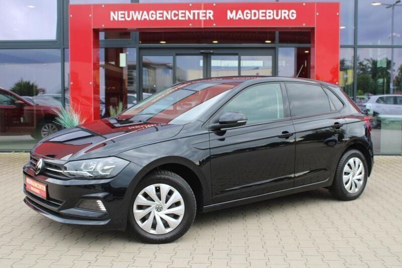 Deep black perleffekt Gebraucht 2021 VW Polo Comfortline Limousine | 17.480 € (Fairer Preis) - Bild 1/4