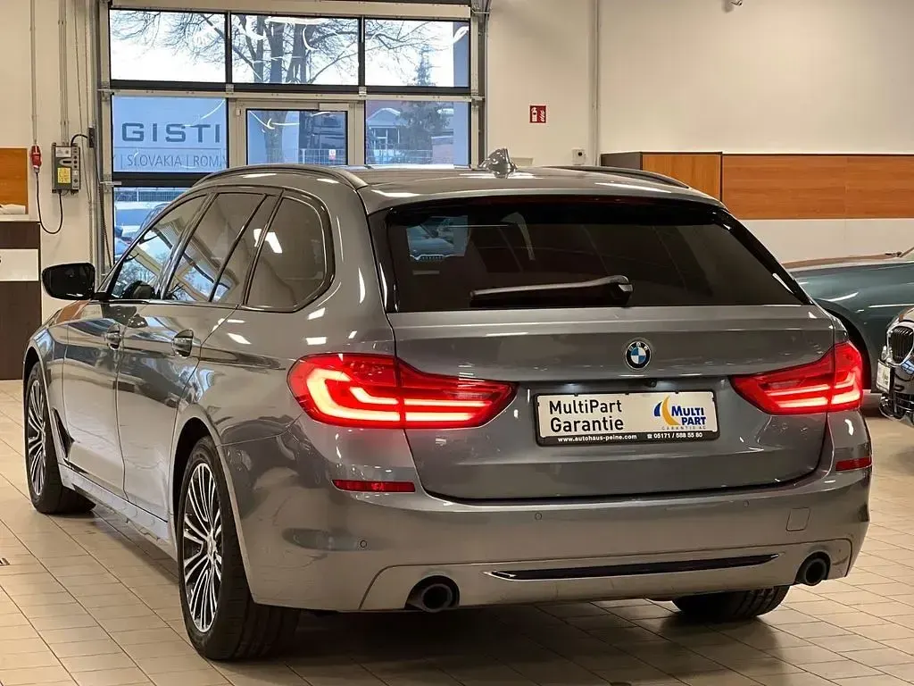 Gebraucht BMW 520 Sport Line 190 PS (139 kW) 2020 Grau Limousine