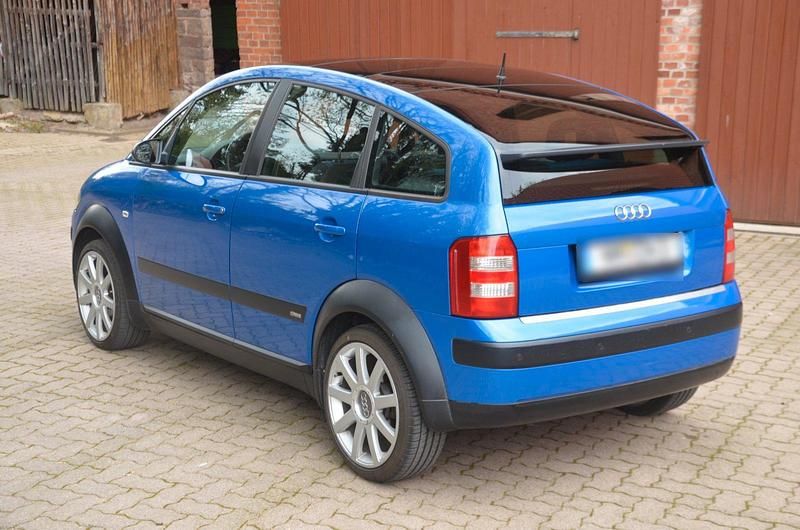 Gebraucht Audi A2 S-Line 90 PS (66 kW) 2004 Blau Kleinwagen
