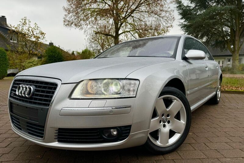 Silber Gebraucht 2005 Audi A8L Exclusive Limousine | 19.999 € (Teuer) - Bild 1/4